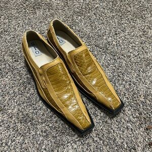 Sio Tan Men’s dress shoes loafer style size 8.5 crocodile